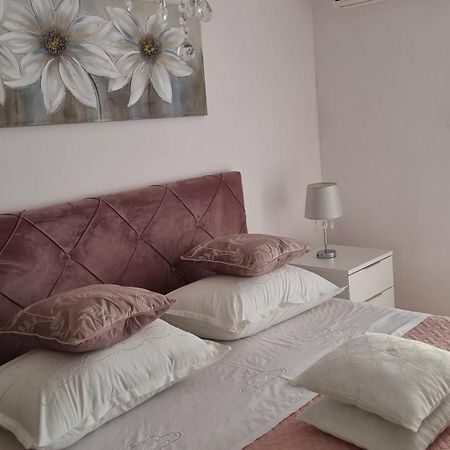 Apartment Vestibul Inn Split Buitenkant foto