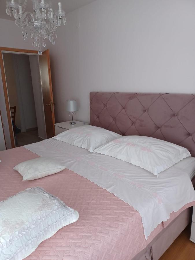 Apartment Vestibul Inn Split Buitenkant foto
